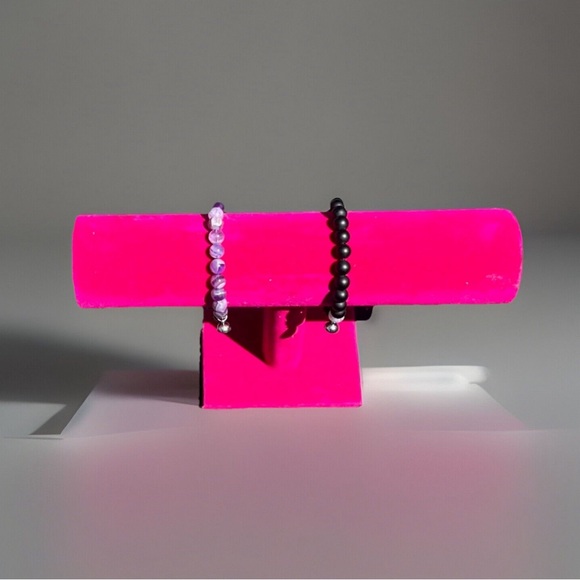 Magnetic Couples Amethyst & Onyx Bracelet Set - Picture 4 of 5